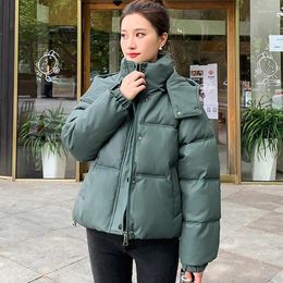 Trenchs de femmes Tigena Faux Cuir Court Vestes d'hiver pour femmes 2023 Épais Chaud Coton Rembourré Parkas Femmes Coréennes À Capuchon