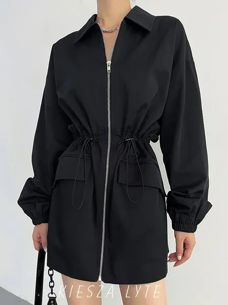 Trenchs de femmes Trendy High Street 2024 Mode Style européen et américain Taille cintrée Sporty Long manteau pour femmes Vestes noires