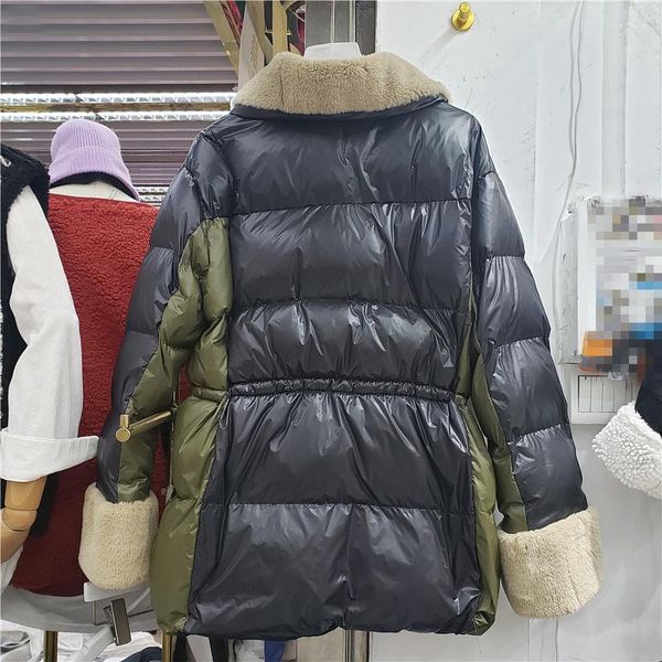 Abrigos de trinchera para mujer Invierno 2023 Mujeres Mezclado Color Solapa Chaqueta de algodón Bolsillos Cordón Cremallera Puffy Parkas Ejército Verde Puño Lambswool