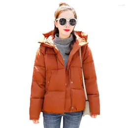 Trenchs de femmes Manteaux d'hiver Manteau petites filles noir rose à capuche en coton veste 2024 mode coréenne courte lâche étudiant chaleur vêtements