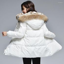 Trench-Cods Coats Winter Wadded Veste Femme Femme Natural Fur Din 2023 Col de raton laveur épais Abrigos Mujer Tops LX1285