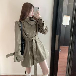 Dames Trench Coats Women's 2022 Fashion Hepburn Style Ins Navy Collar Loose Design Sense Strap Dubbele breasted Army Green Wind Breaker