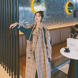Dames Trench Coats Women's Brand Koreaanse stijl Operize Long Coat for Women Patchwork Plaid met riem met dubbele rijen dame Duster