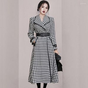 Trench femme manteaux femme hiver pied de poule grand revers col mode longue laine manteau femmes coréen Vintage laine poche garder au chaud