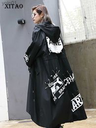 Trenchs de femmes Xitao épissé noir trench pour femmes marée longue impression streetwear sweat à capuche décontracté fe large taille manteau zll1100l231113