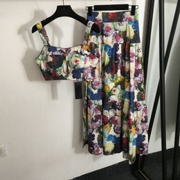 Ensembles de robes à deux pièces pour femmes créatrices de mode Floral Print Crop Top Jirt Jupe Holiday Beach Tenfit Summer Clothing Spaghetti Strap Party Conjuntos