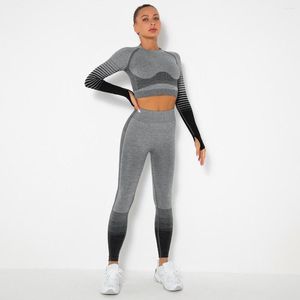 Pantalon deux pièces pour femmes 2 pièces ensemble de gymnastique vêtements d'entraînement pour femmes Fitness à manches longues haut court sans couture Scrunch BuLeggings Yoga Sport costumes