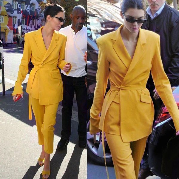 Pantalon de deux pièces pour femmes 2023 Automne et hiver Costume de mode Star avec veste jaune décontractée Ins Pantalon pour dames