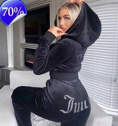 Tweedelige damesbroek 2023 Winter Juicy Coutoure trainingspak 2-delige set trainingspak Dames Velvet Juicy Sweatshirt en broek met diamanten ropa mujer fdas