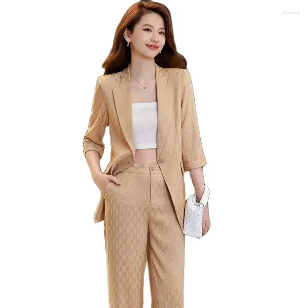 Pantalons de deux pièces pour femmes 2024 Panneus de mode Fashion Femme Suisse Business Suits Pant et Blazer Sets Office Ladies Half manchets Vestes OL Styles