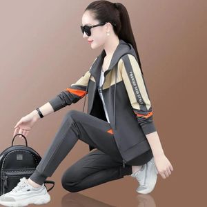 Pantalones de dos piezas para mujer Chándal de jogging suelto casual Mujeres Tallas grandes Tres conjuntos 2022 Moda de otoño Chaqueta con cremallera con capucha y traje de pantalón Deporte