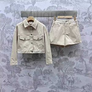 Dames tweedelige broek designer merk lente/zomer nieuwe Nanyou Miu elegante en zakletter korte jas jas gecombineerd met losse shorts set 5UV4