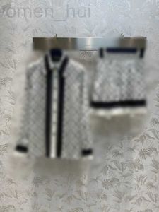 Pantalon de deux pièces pour femmes Designer Presbyopia Chemise contrastée à manches longues avec taille haute A-Line Short Set MWHG