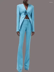 Tweedelige broek van dames hoge kwaliteit 2024 3D bloemknop blauwe broekpakken voor vrouwen bruiloft kraagloze blazer flare set outfits
