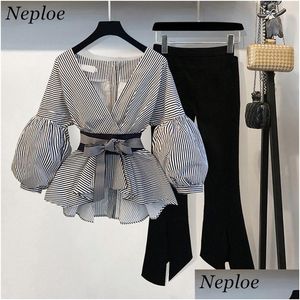 Tweedelige broek voor dames Neple Nieuwe gestreepte blouse wide been set met winkels mode puff puff mouw blusa's toevoegen flare 2 pc's vrouwen drop deli dhrqz