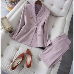 Dames tweedelige broek Kantoor Women Blazers Pakken roze set Pocket kleding Taps toelopende bijgesneden broek op maat gemaakt dubbele borsten jassen werk