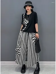 Pantalon de deux pièces pour femmes Qing MO 2024 Été Summer Black and White Striped Pantes Set Of-Colk Short à manches courtes à manches