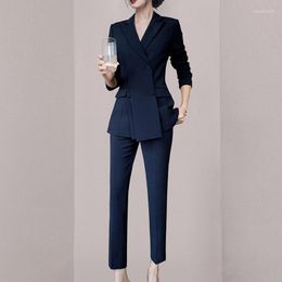 Set di pantaloni a due pezzi da donna Set eleganti Abiti primaverili autunnali per le donne 2023 Office Lady Piccoli blazer Cappotti e abito a matita