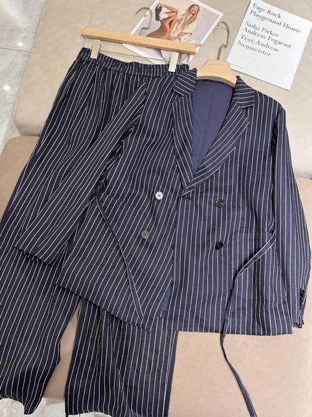 Pantalones de dos piezas para mujeres Spring 2024 B C Suites Stripe Slipe Blazer Chaqueta Blazer Vestgante de la cintura Alta pantalones de la pierna ancha 3 set Ropa femenina