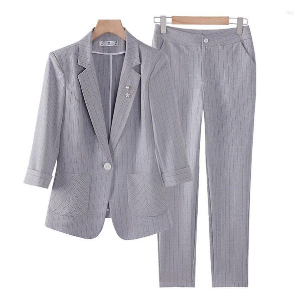 Pantalons de deux pièces pour femmes Spring été, costumes d'affaires formels avec et vestes enveloppez le set de blazers professionnels de bureau à moitié manches