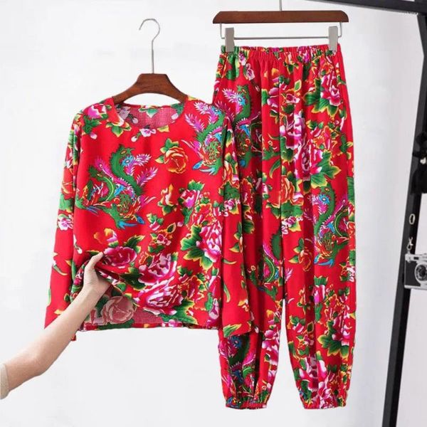 Pantalon de deux pièces pour femmes Ensemble de deux pièces T-shirt imprimé de fleurs ethniques chinoises avec col rond à manches longues pour femmes de style nord-est à bande de cheville