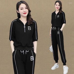 Pantalon féminin pour deux pièces Femme Sport Tenue de sport 2024 Été Femme Slim Slim Sleeves Crop Top Fashion Casual Of Pieces Set for Women Tracksuit