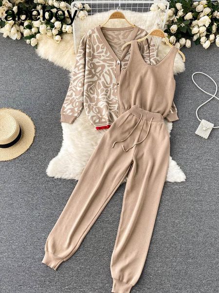 Pantalones de dos piezas para mujer Trajes de mujer Chic 3 Conjunto Traje de punto Leopardo Salón Traje Cardigan Suéter Jogger Sin mangas Camiseta sin mangas