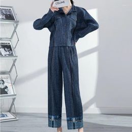 Pantalon de deux pièces pour femmes Yudx Miyake Top Coat plissé Spring Fashion Chemise ample droite jambe large imitation denim ensemble femme tenue 2023