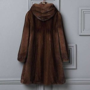 Fluweel voor dames, jas, nieuwe lange stijl Haining hele vacht, capuchon van nertsbont 4105