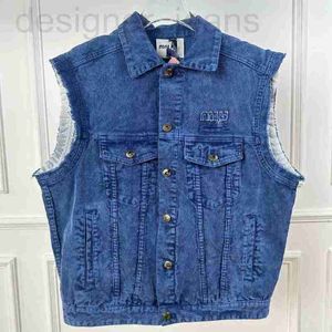 Damesvesten Designer Early Spring Nieuw Miu Nanyou Gaoding Koreaanse stijl Girl Functioneel Fashionable Flip Collar Corduroy Jacket Denim Vest G11y