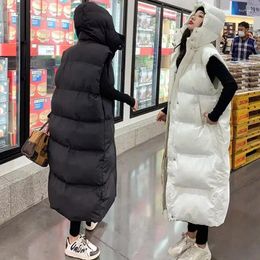 Chalecos de mujer Chaleco largo Chaqueta de mujer 2023 Moda con capucha Invierno Grueso Cálido Algodón Acolchado Sin mangas Abrigo Chaleco femenino