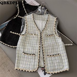 Damesvesten Spring herfst Vintage Tweed Black Wit Plaid Vest Chic Pearl Buckle Waistcoat Dames Mouwloze jas Koreaanse Gilets Slim Cardigan 230328