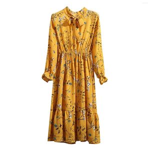 Vêtes pour femmes Streetwear Vintage Elegant Fashion Plus taille habiller le fond des femmes mince à manches longues à manches à manches longues