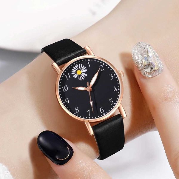 Montres féminines noires 6pcs / set Femmes Quartz Small Daisy Element poignet pu.