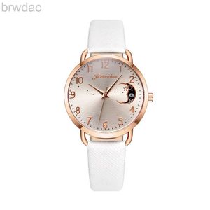 Montres féminines Hot Nouveau 2024 Femmes décontractées Regardez les numéros de lune à cadran Bracelet Set Ladies Leather Band Quartz Wristwatch Femine Female Clock 240409