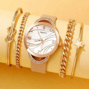 Montres féminines Fashion Fashion Quartz Khaki Leather Band analogique poignet luxe dames classiques robe simple es bracelets set horloge
