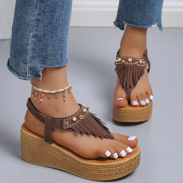 Plateforme de sandales de coin pour femmes Perle Fashion Summer Pinche Toe Fringe Bouteille de sandale chunky Chaussures romaines non glissantes 595