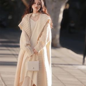 Mélanges de laine pour femmes 2023 hiver français Vintage tricoté Cardigan manteau à manches longues décontracté pull ample manteaux bureau dame corée Chic 231020