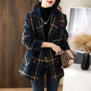 Mélanges de laine pour femmes automne hiver femmes manteau de laine mode coréenne manteau ample Vintage Plaid Patchwork costume col manteaux de laine 231010