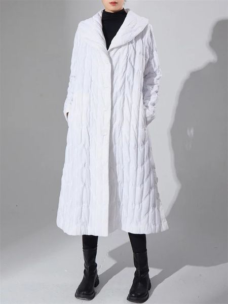 Mélanges de laine pour femmes Miyake col rabattu plissé manteau Long en coton blanc haute couture simple boutonnage épais automne hiver 231026