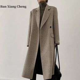 Mélanges de laine pour femmes RUN XIANG CHENG épaule avant Double face manteau mi-long 2023 femmes 231124