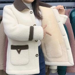 Mélanges de laine pour femmes veste d'hiver femme Parkas manteau en laine d'agneau avec velours rembourré mère manteau de fourrure femme coton vêtements femme vêtements d'extérieur 5XL 231007