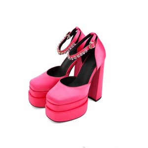 Sandalias de mujer Diseñador de la marca Bombas Tela de satén de lujo Hebilla de cristal Primavera Verano Mujer Fiesta Zapatos de pasarela Punta redonda Mujer Tacones de plataforma