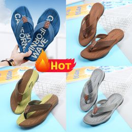 Dames Sandalen Designer Slippers Geborsteld leer Pumps Zomerscherm Mode Platte slippers Klassiek water