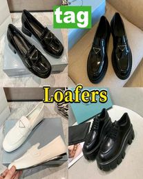 Femmes Sandales Habills Chaussures Loafer Patent en cuir Muisseurs Chocolate Brossed Bas Talon Midheel Office Party Chunky Talons Summer Femme9516136