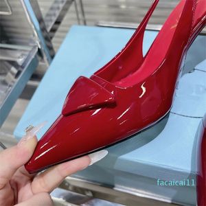 Sandales à talons hauts pour femmes, chaussures plates pointues à talons Slingback, chaussures en cuir à la mode, pantoufles à talons d'été, chaussures habillées au début du printemps