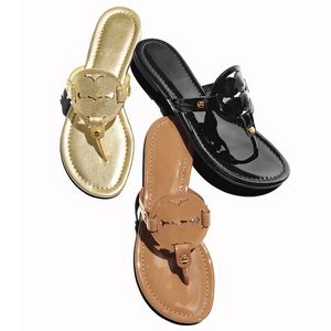 Dames sandalen zomer slippers designer schoenen modieuze klootzame klootzame buitenplatform schoenen klassieke geknepen strandschoenen print flip flops platte casual schoenen 001