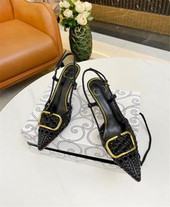 Vrouwen sandalen topkwaliteit niet-slip mode comfortabele eenvoud dame dunne hiel mentale gesp slijtvast vrouwelijk populaire veelzijdige casual sandalen v70413