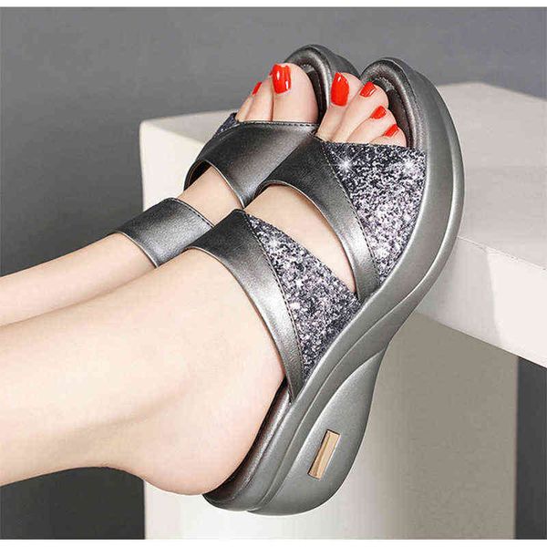 Femmes paillettes tissu pantoufles Bling compensées plate-forme été plage décontracté diapositives femme chaussures grande taille dames chaussures 2021 W220218