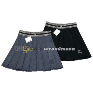 Faldas plisadas sexis para mujer, falda con correas y letras de lujo, minifalda transpirable de verano, falda escocesa bordada a la moda